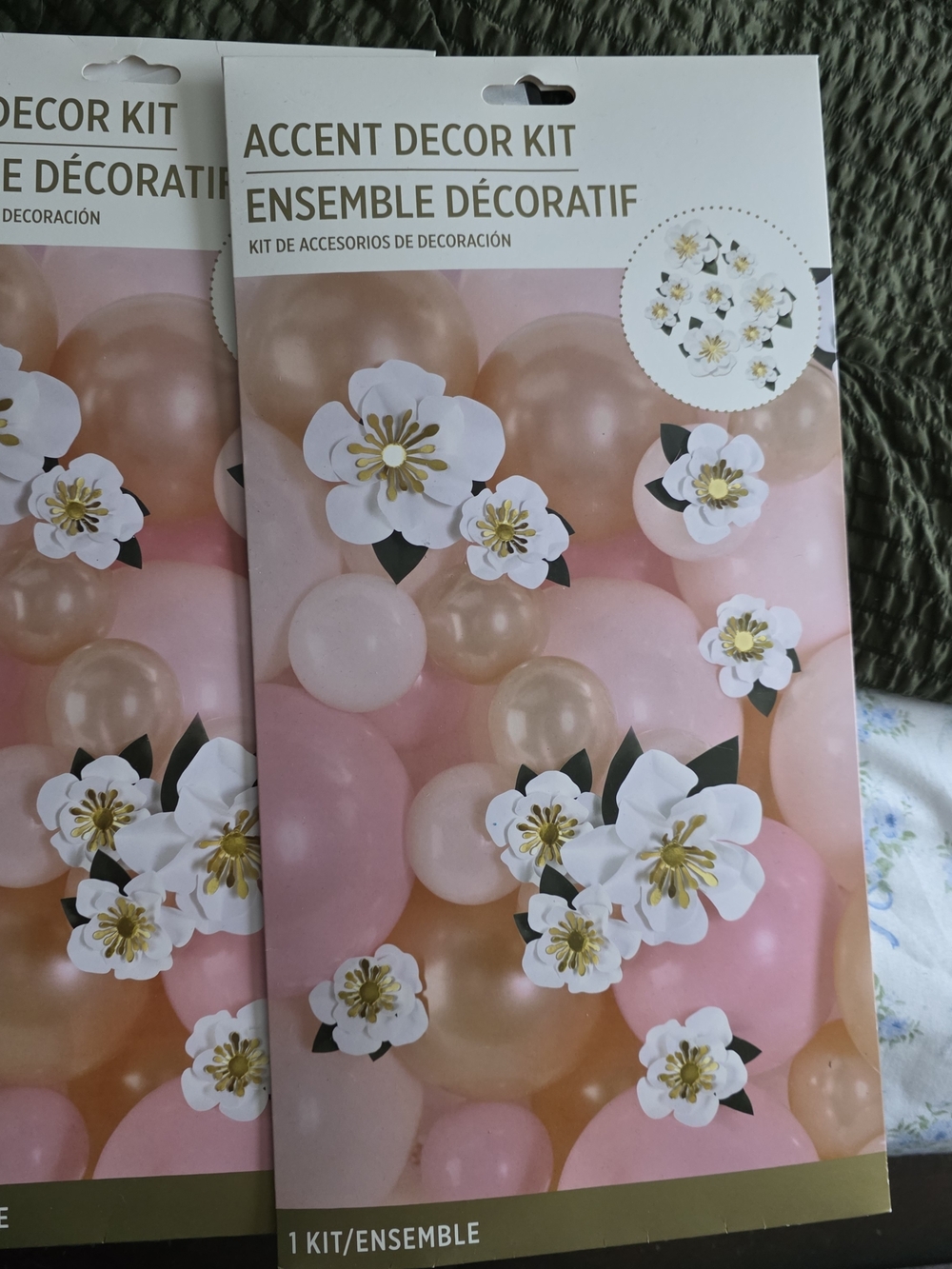 Accent Decor Kit - White & Gold Floral Balloon Accents